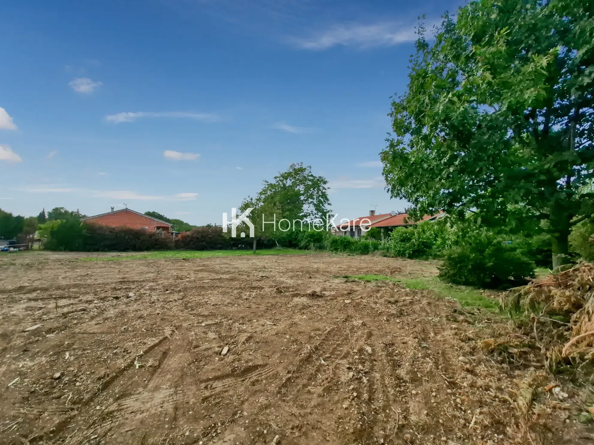Terrain constructible de 955m² à Grazac, calme et proche d'Auterive