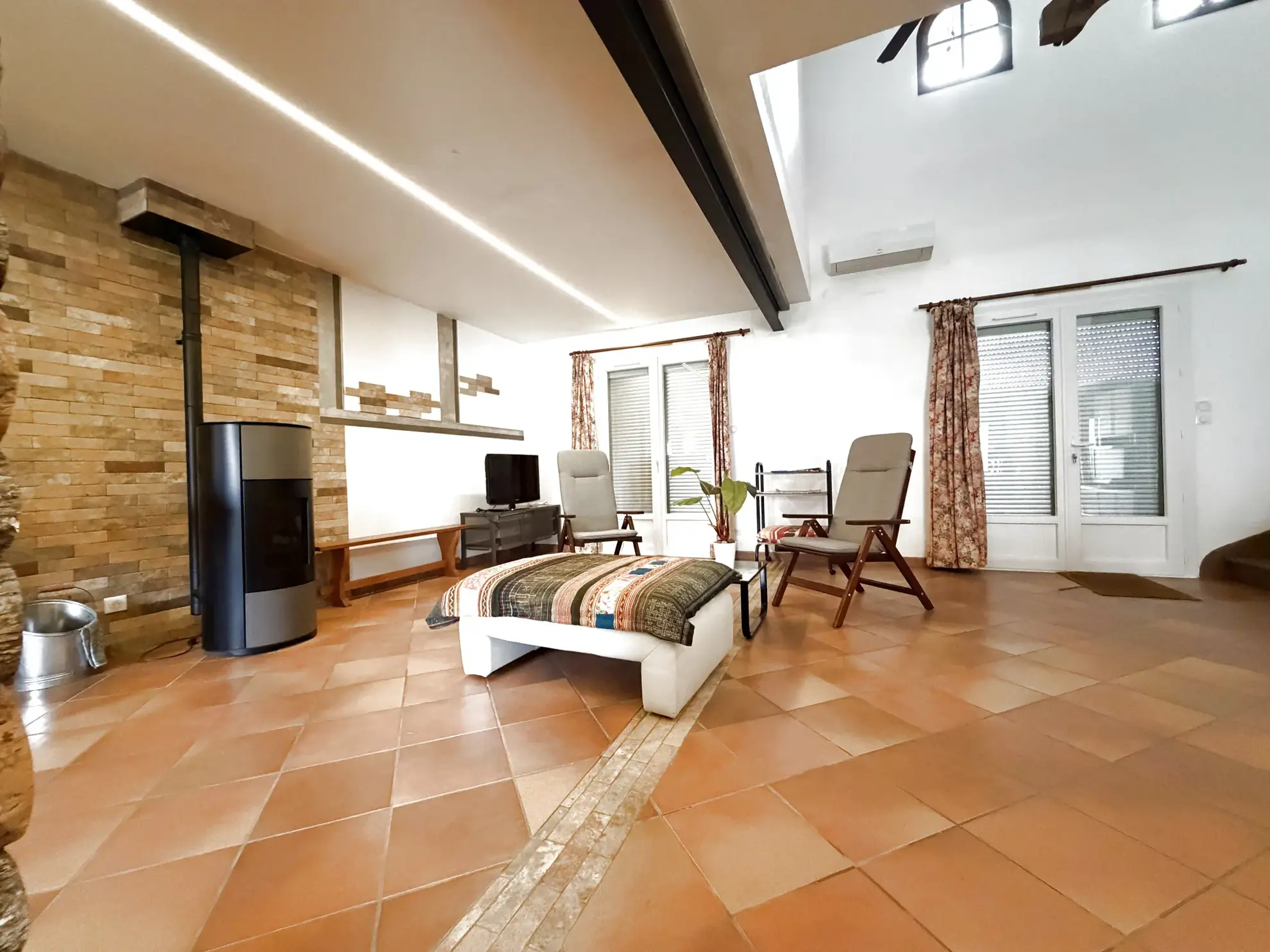 Maison de village lumineuse de 160 m² avec grand terrain à Captieux