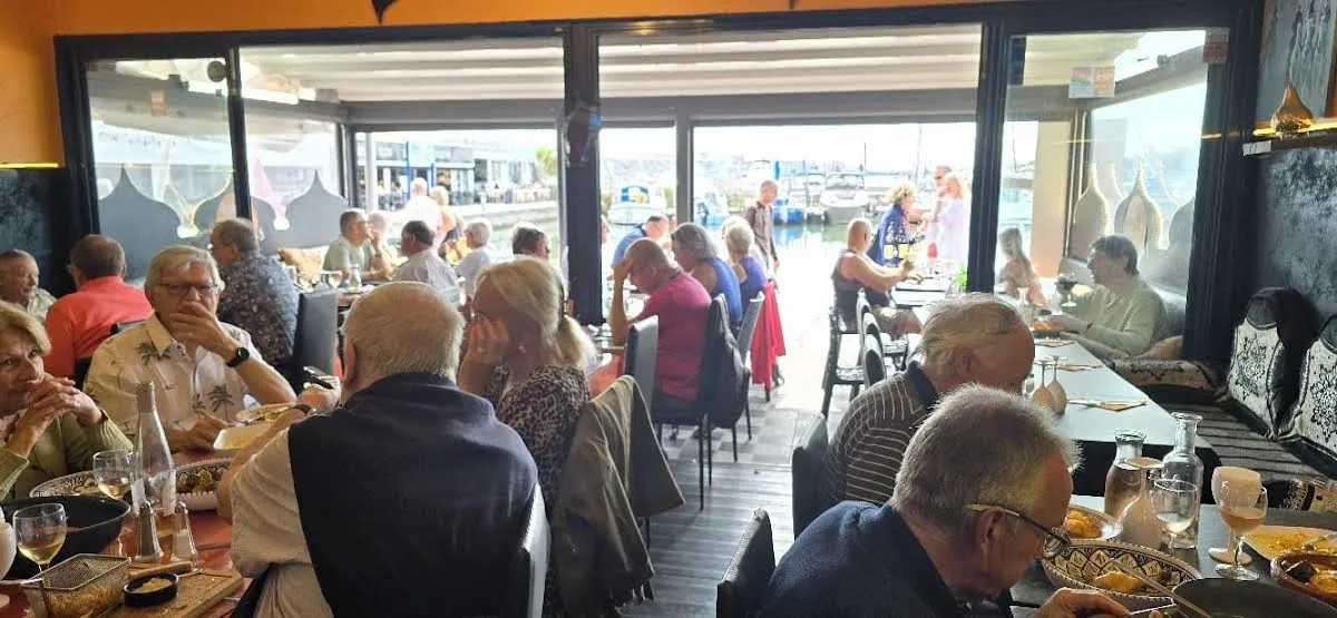 Fonds de commerce restauration au Cap d'Agde - Vue port - 52 couverts 