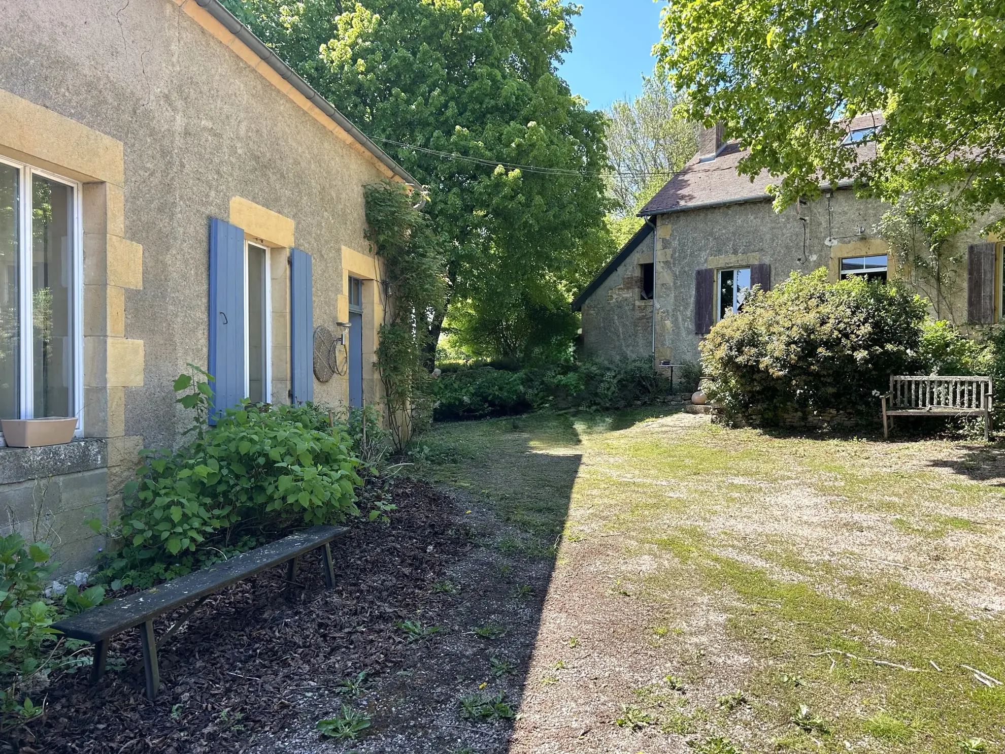 Maison de charme avec vue imprenable à Lurcy-le-Bourg - 215 000 €