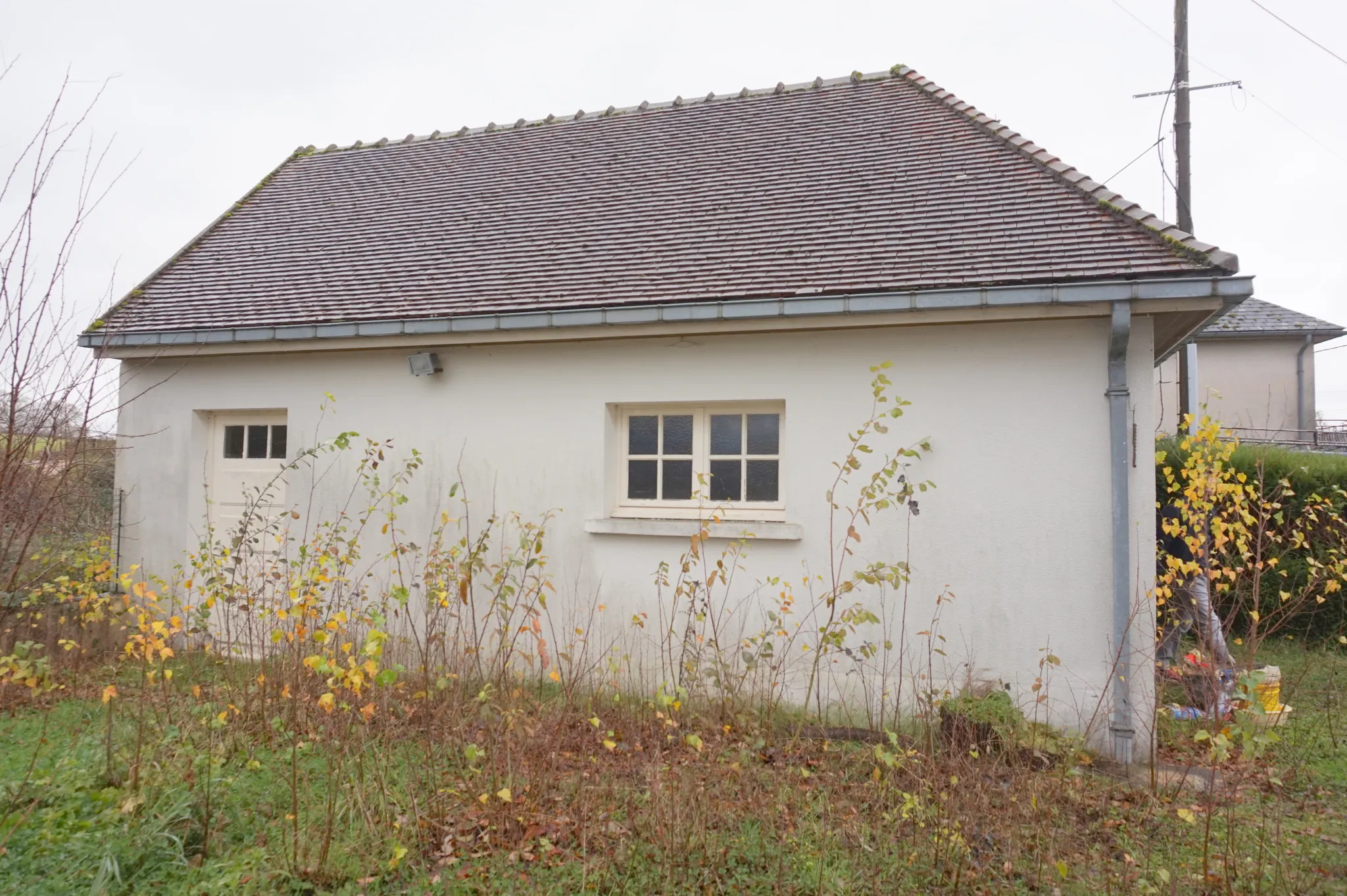 Charmante maison de 98 m² avec grand terrain à Luzy 