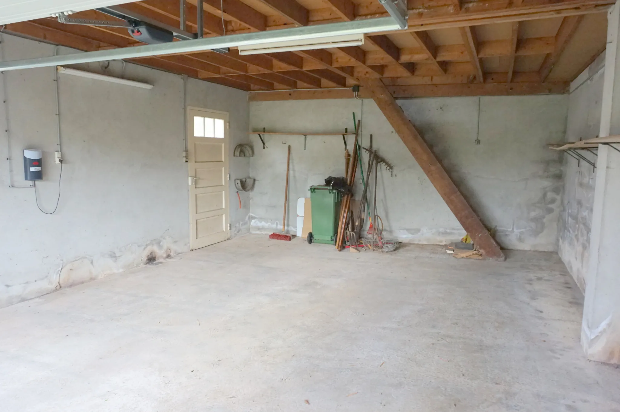 Charmante maison de 98 m² avec grand terrain à Luzy 