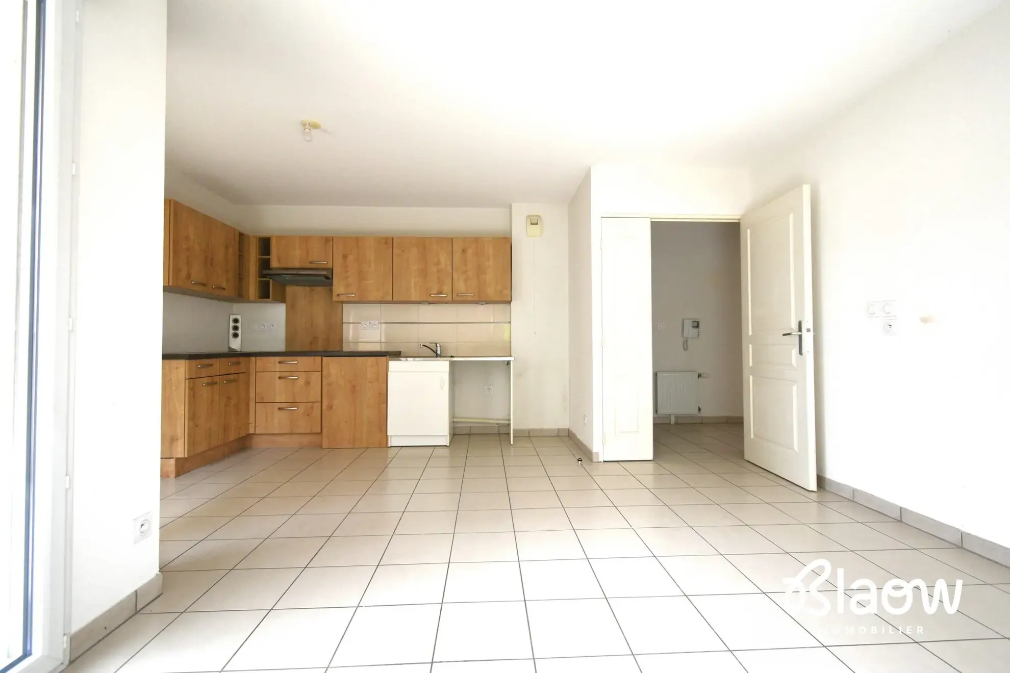 Appartement T2 avec balcon et garage à Meyzieu – Centre-ville 