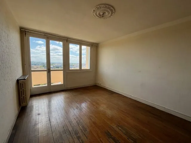 Appartement T4 lumineux avec balcons à Toulouse, quartier Roseraie 