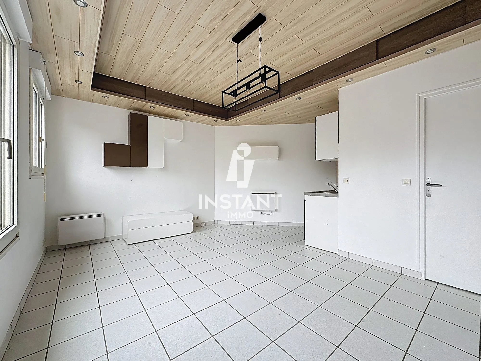 Studio à vendre à Pontault-Combault de 26m² avec parking