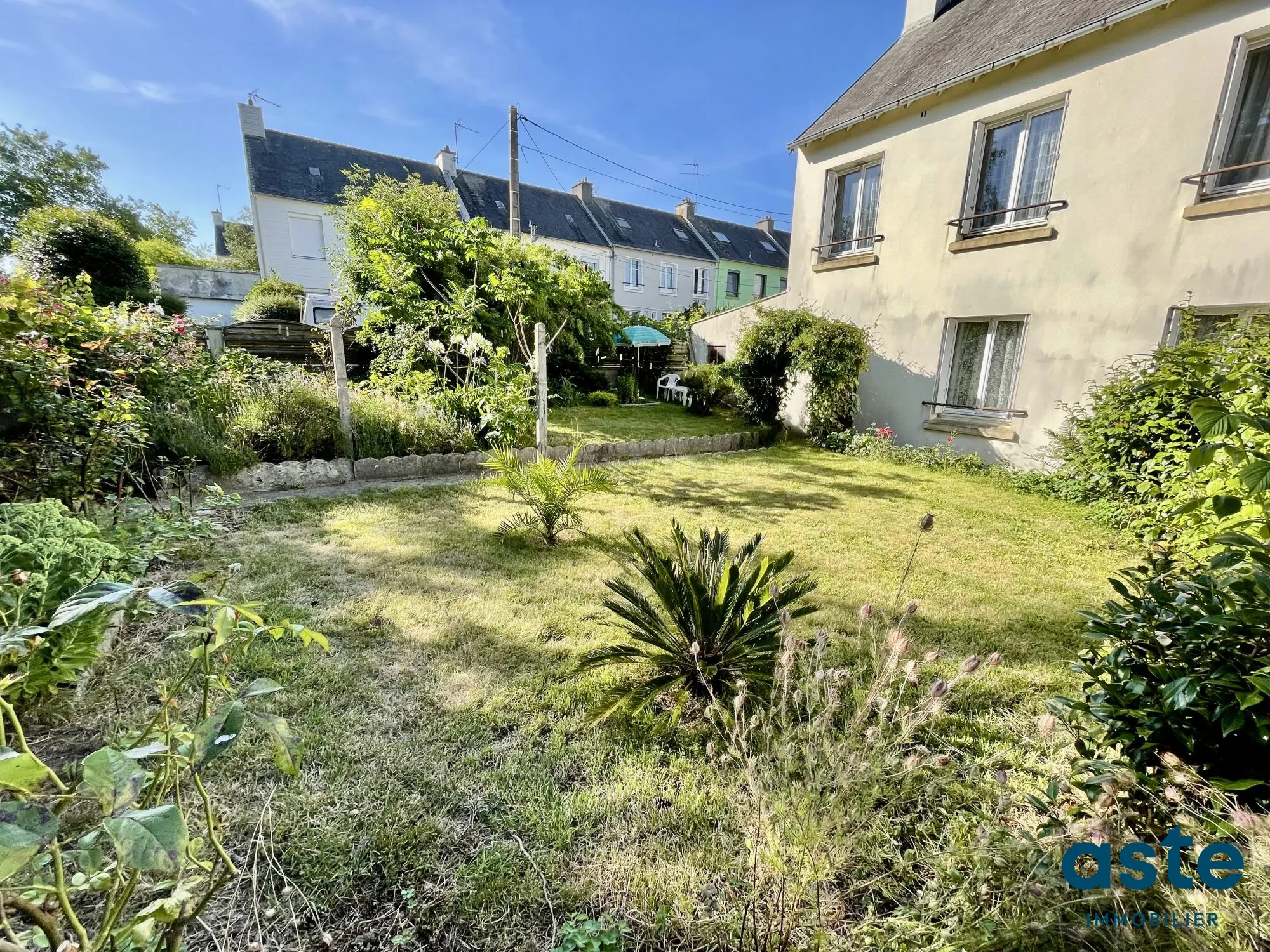 Maison familiale 5 pièces à Brest Kergoat avec jardin et garage