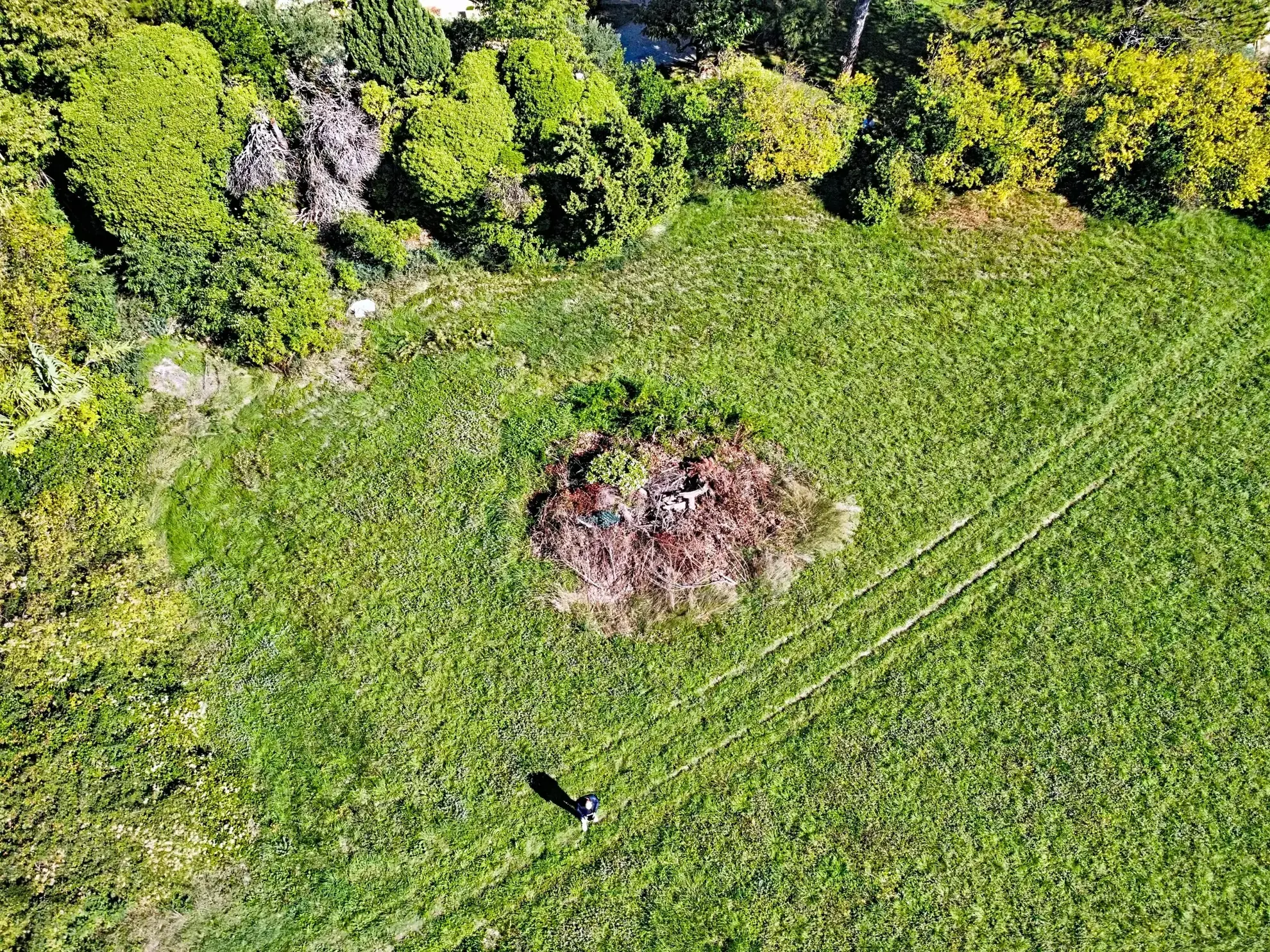 Terrain constructible de 420 m² à Chateauneuf-de-Gadagne, secteur résidentiel 