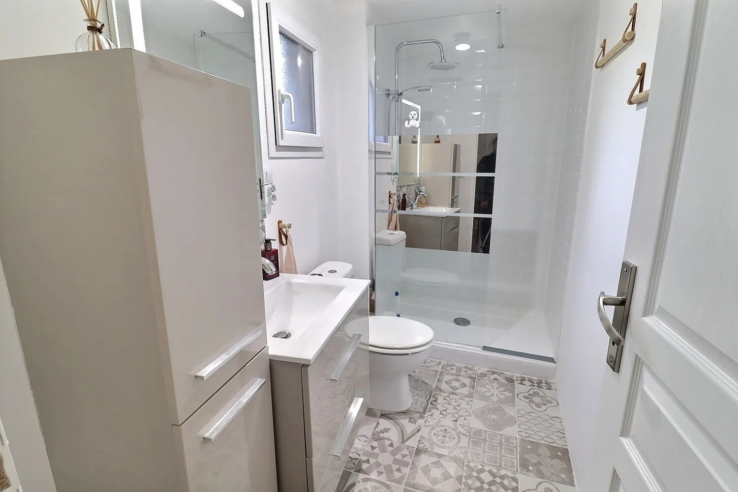 Maison de village rénovée à Saint-Pargoire - 3 pièces, cave et terrasse