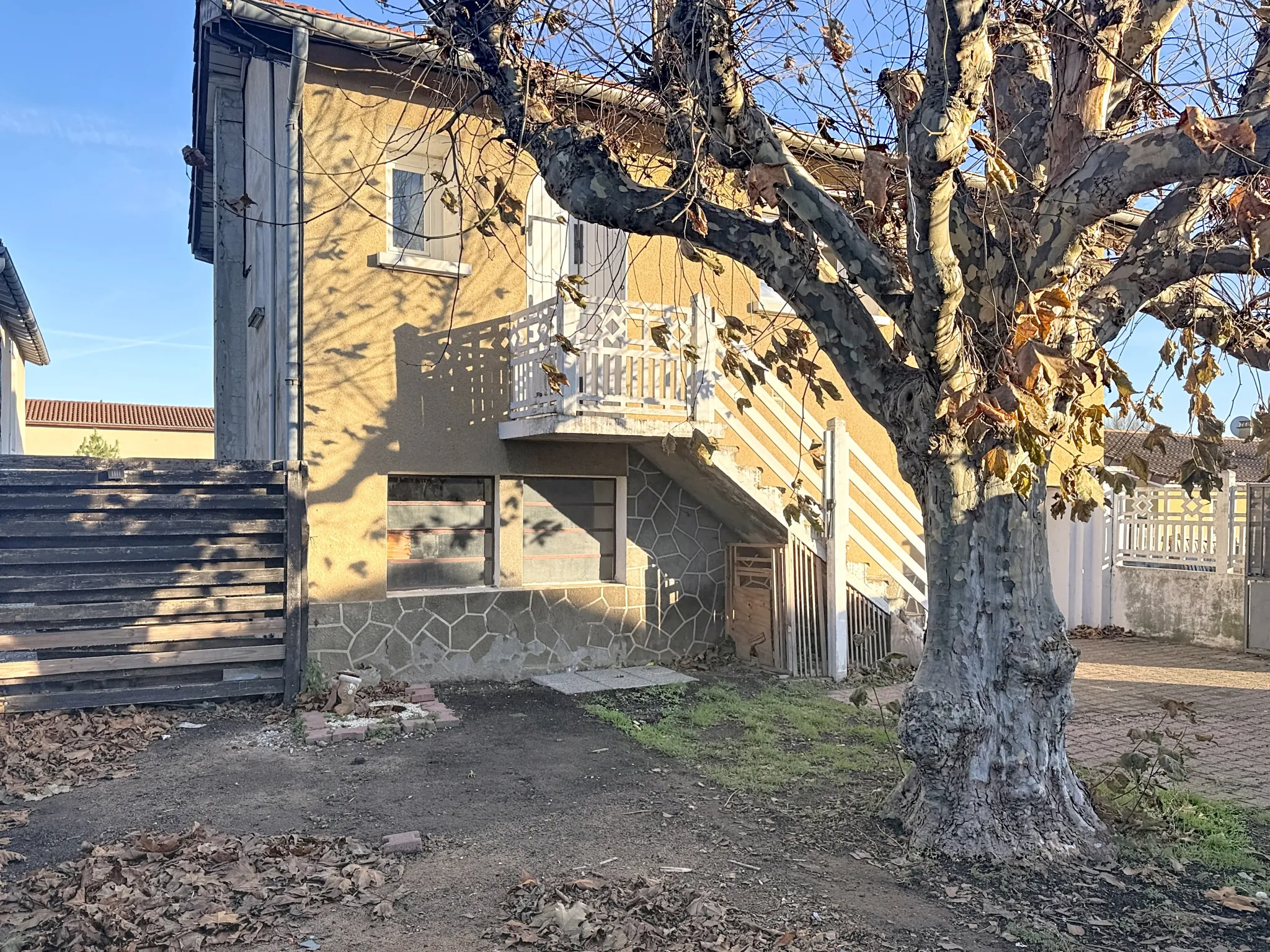 Charmante maison de 62 m² à Veauchette avec sous-sol dans un cadre champêtre