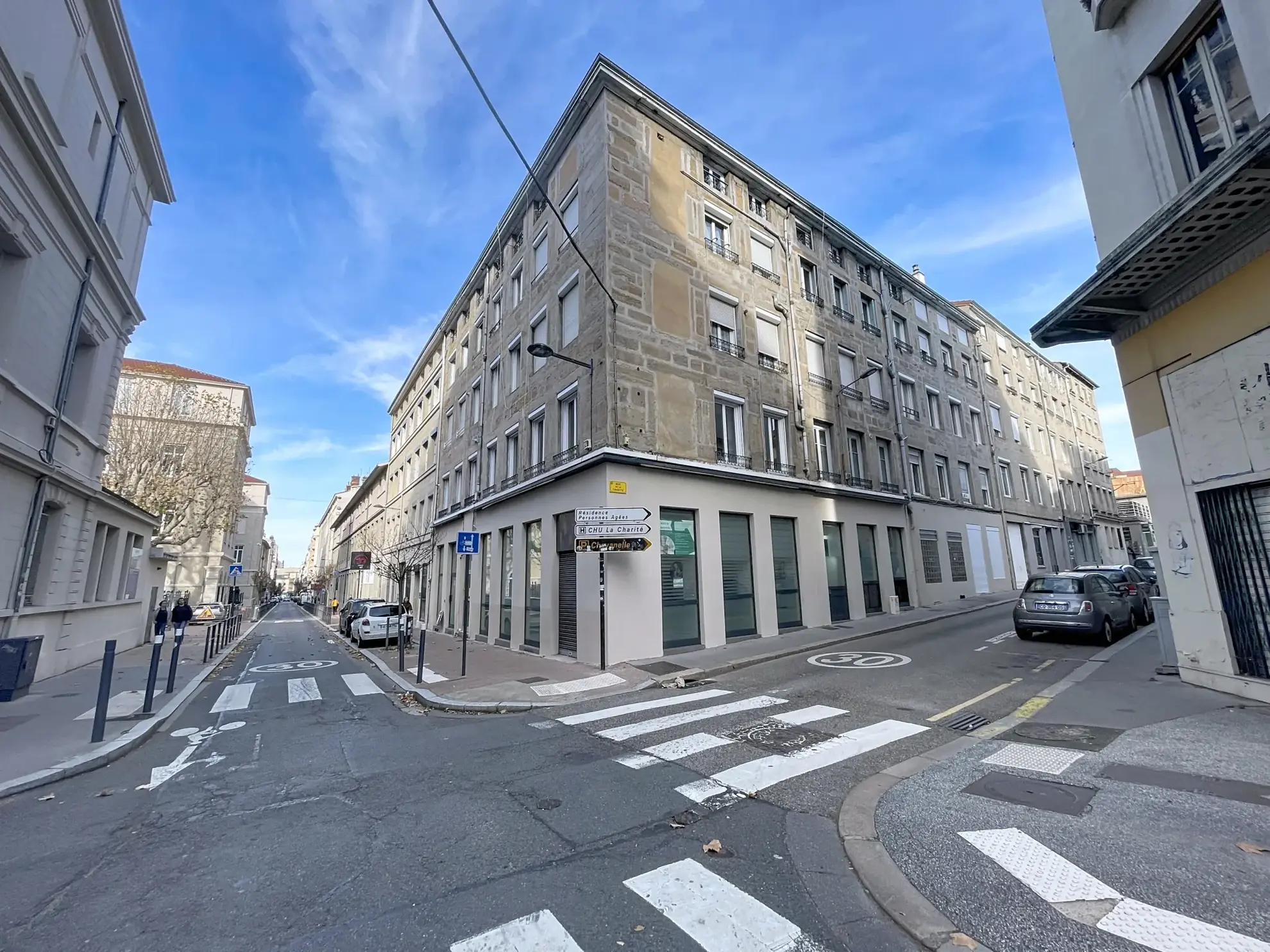 Appartement T3-T4 en centre-ville de Saint-Étienne avec cave et chauffage individuel