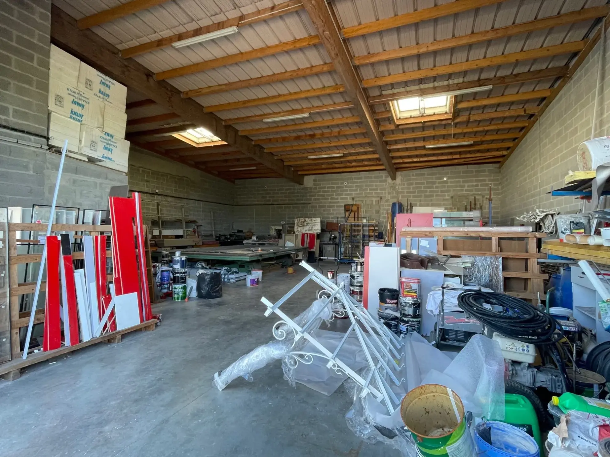 Local commercial à vendre à Bernay - Investissement locatif de 228 m² 
