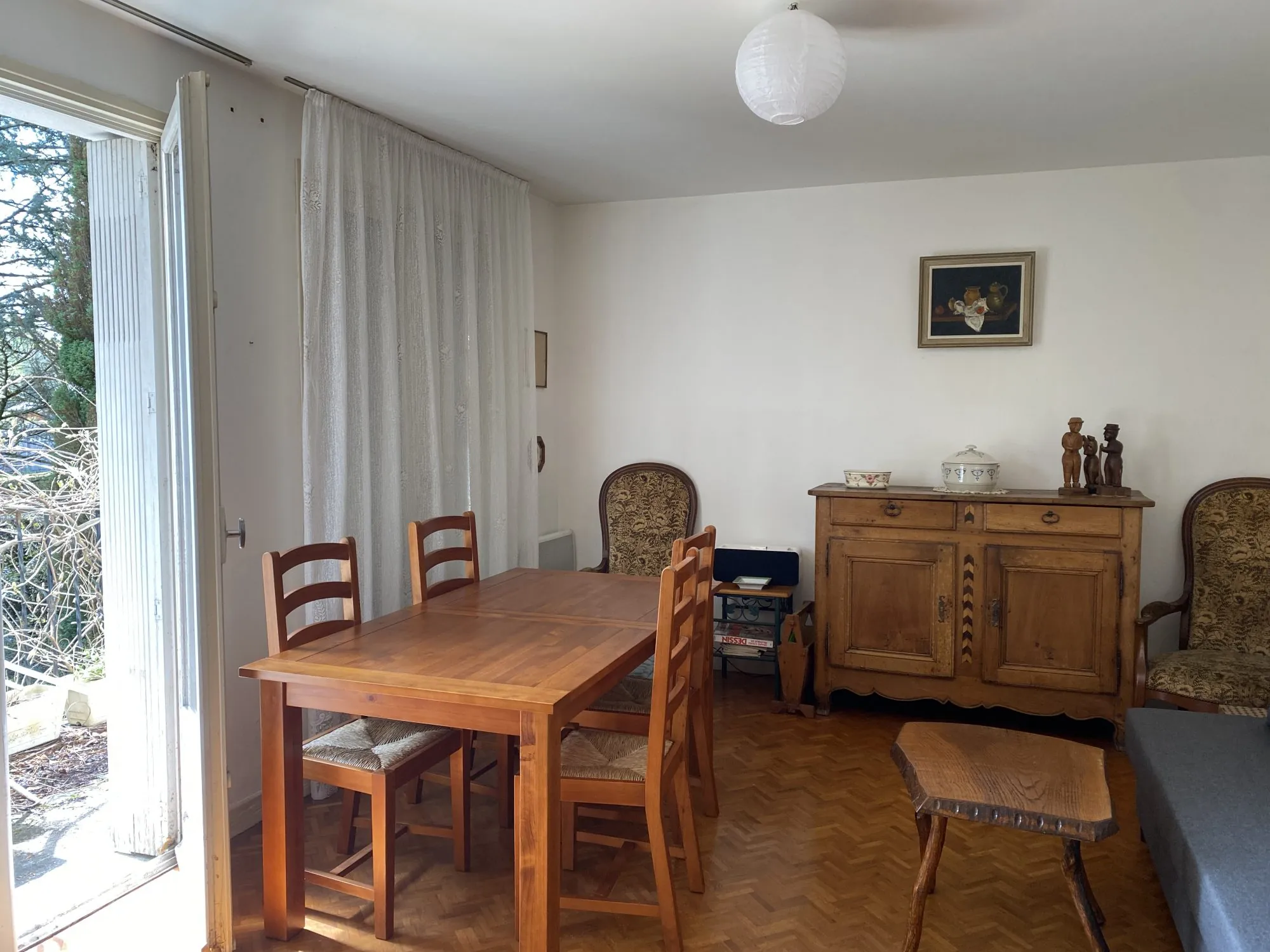 Maison à Bugeat de 3 chambres avec garage et jardin – Secteur calme 