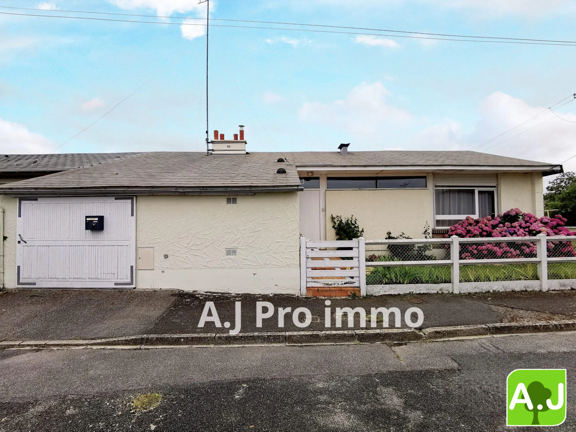 Maison plain-pied 3 chambres avec garage à Ézy-sur-Eure