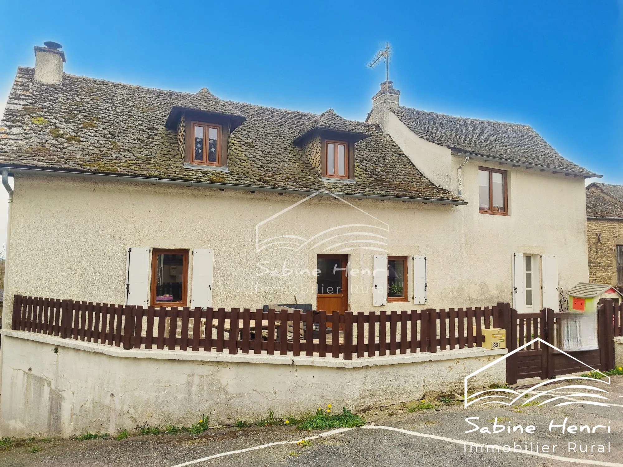 Maison de village à Gramond de 120m² avec terrace, cave et garage