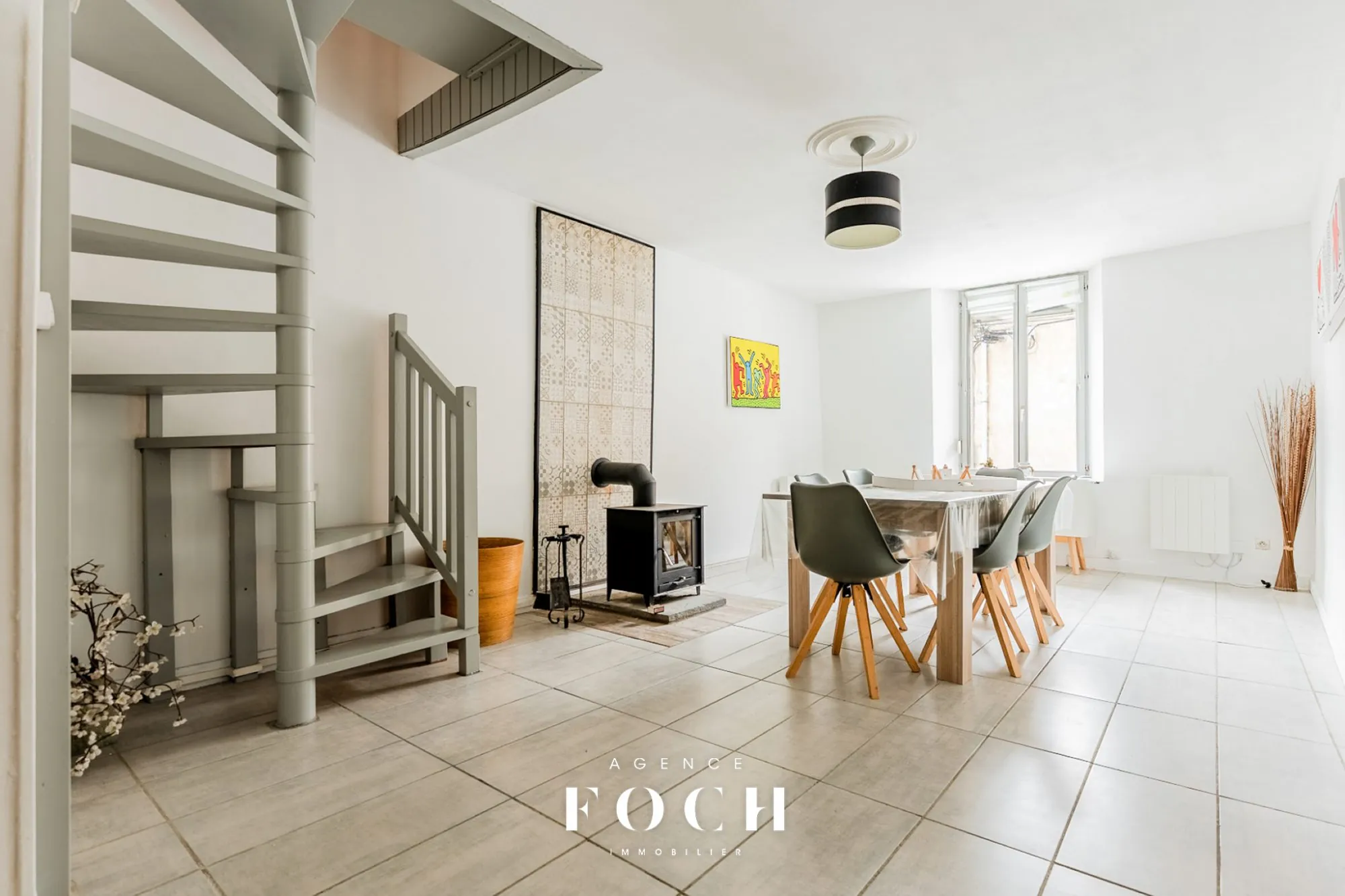 Maison lumineuse de 180 m² à Domgermain avec jardin et parking intérieur