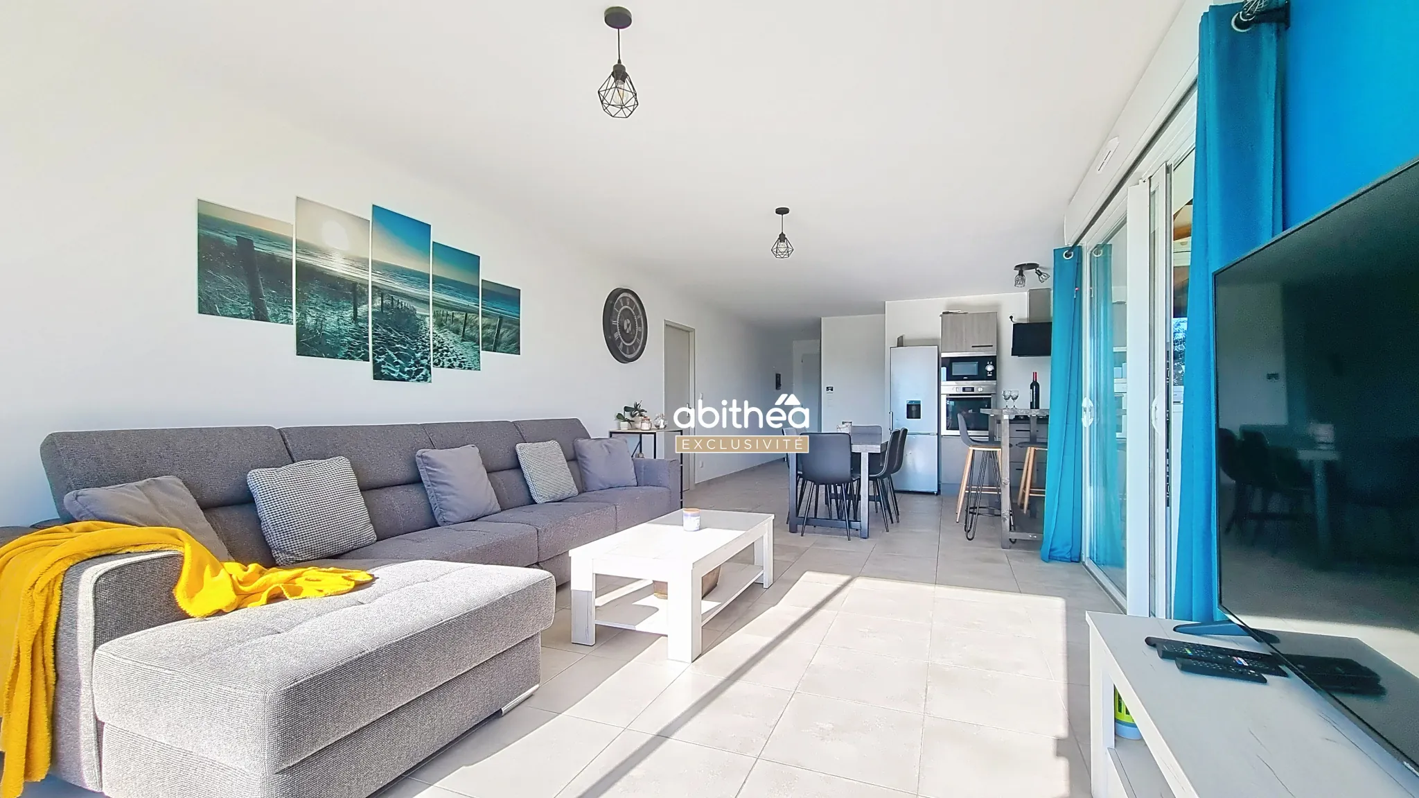 Maison neuve contemporaine de 99 m² à Le Gua avec jardin et garage 