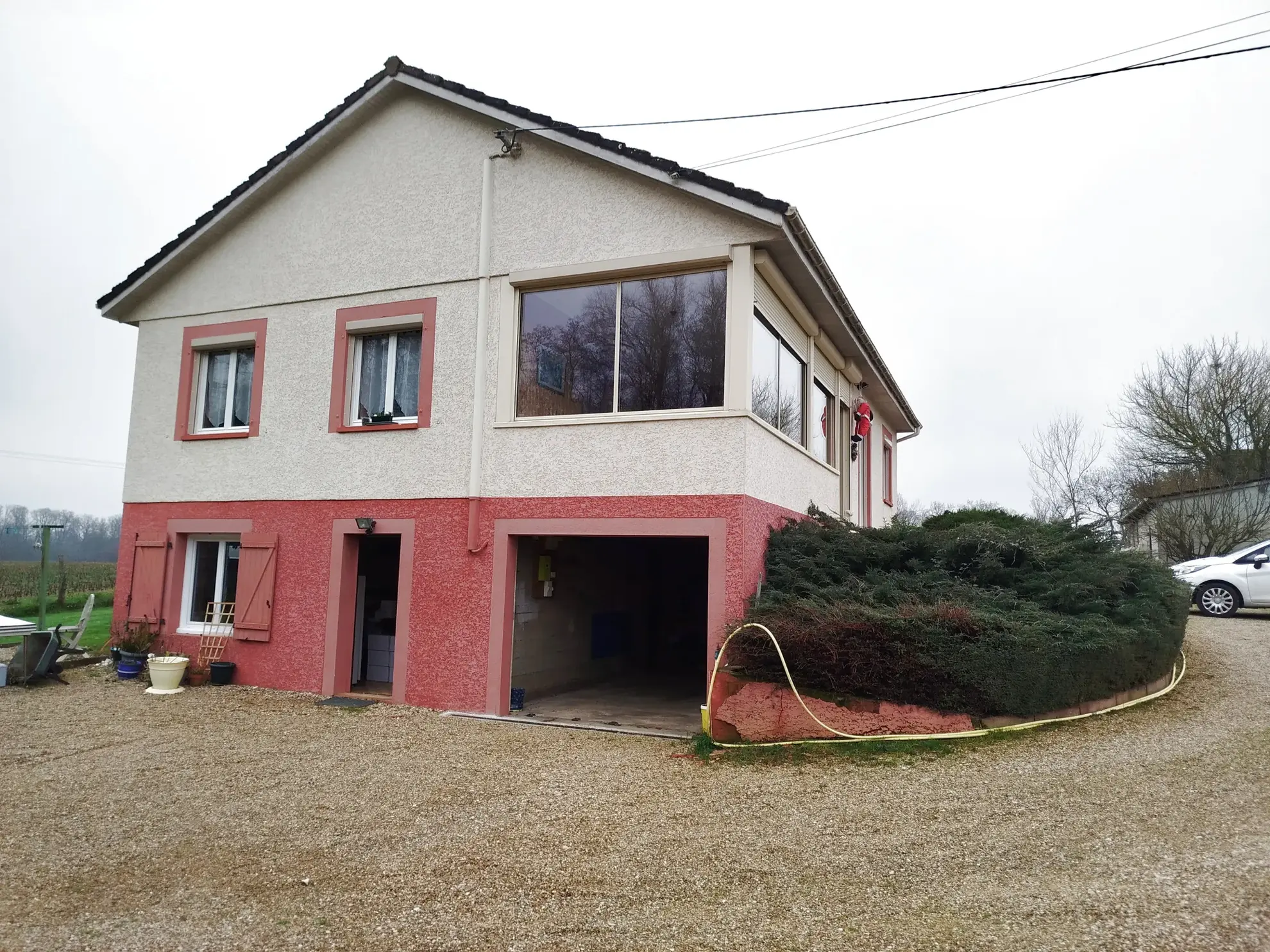 Villa de 120 m² avec sous-sol complet à Branges, calme et proche des commodités