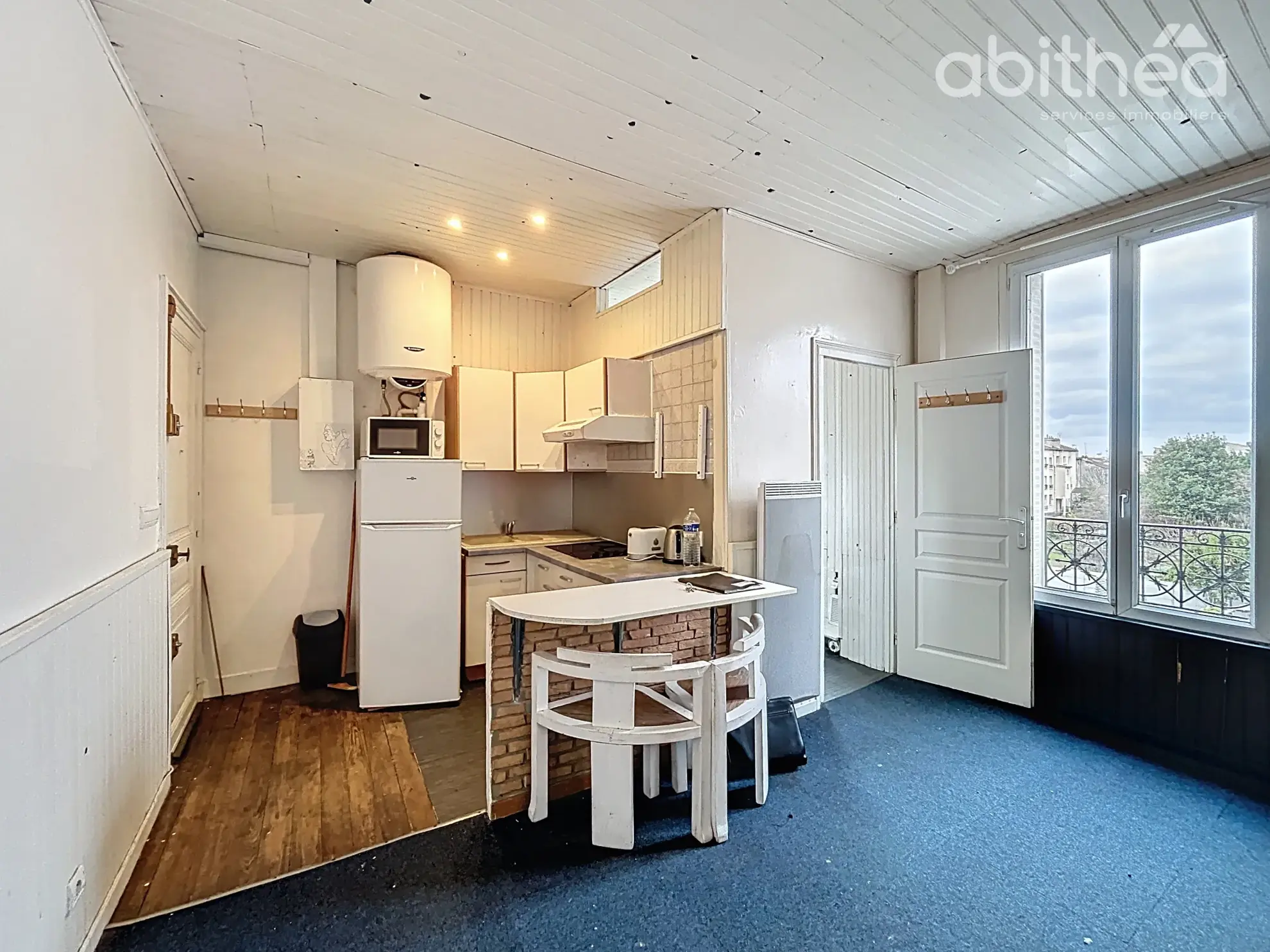 Appartement T2 à vendre à Choisy-Le-Roi, dernier étage, faible charges