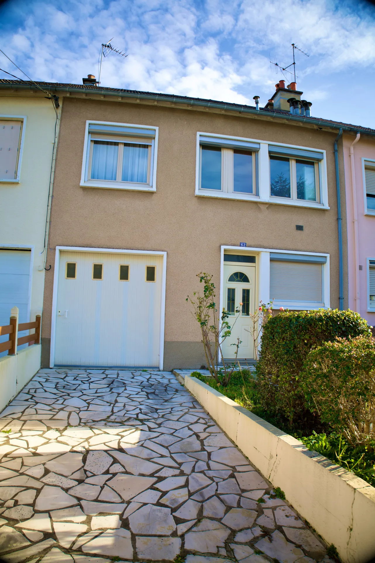 Maison de ville 3 chambres avec jardin et garage au Mans 