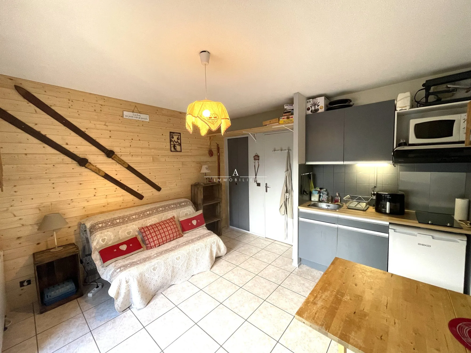 Studio meublé avec balcon et vue sur remontée mécanique à Superbagnères 