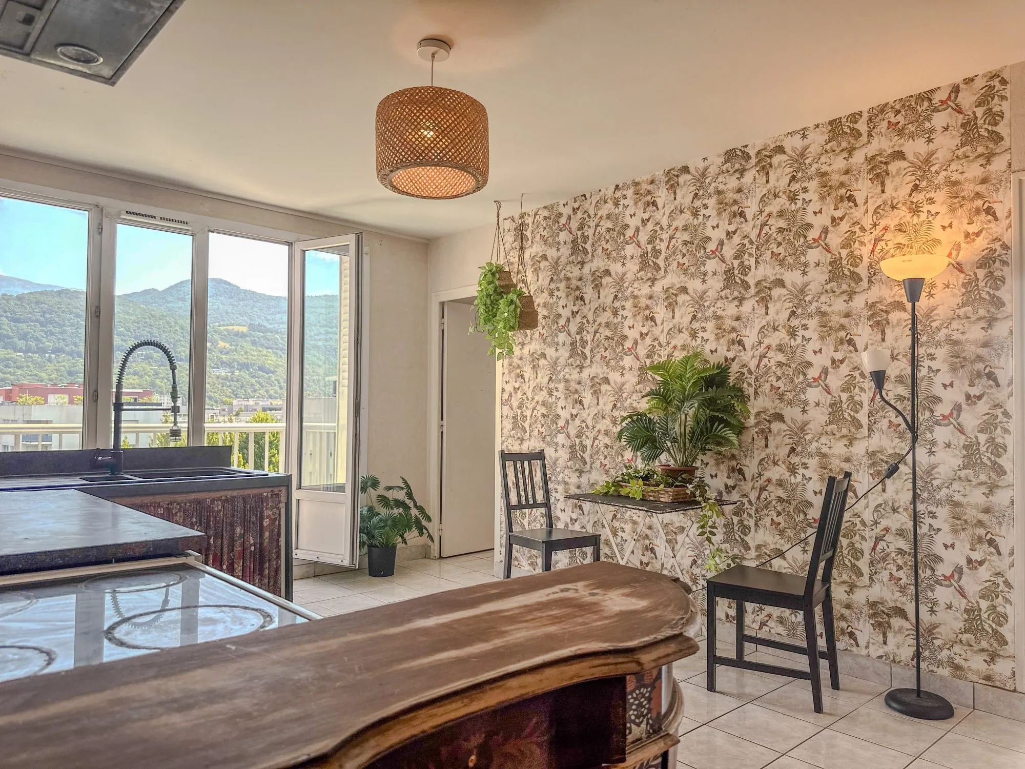 Appartement lumineux de 53 m² avec balcon à Saint-Martin-d'Hères, secteur La Galochère