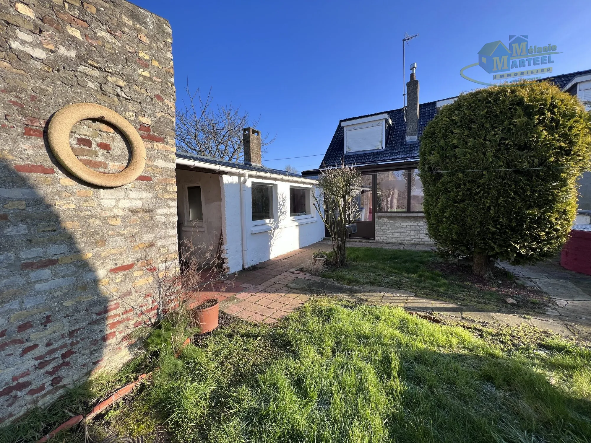 Maison semi-mitoyenne à Bray-Dunes avec jardin et garage - Opportunité à saisir 