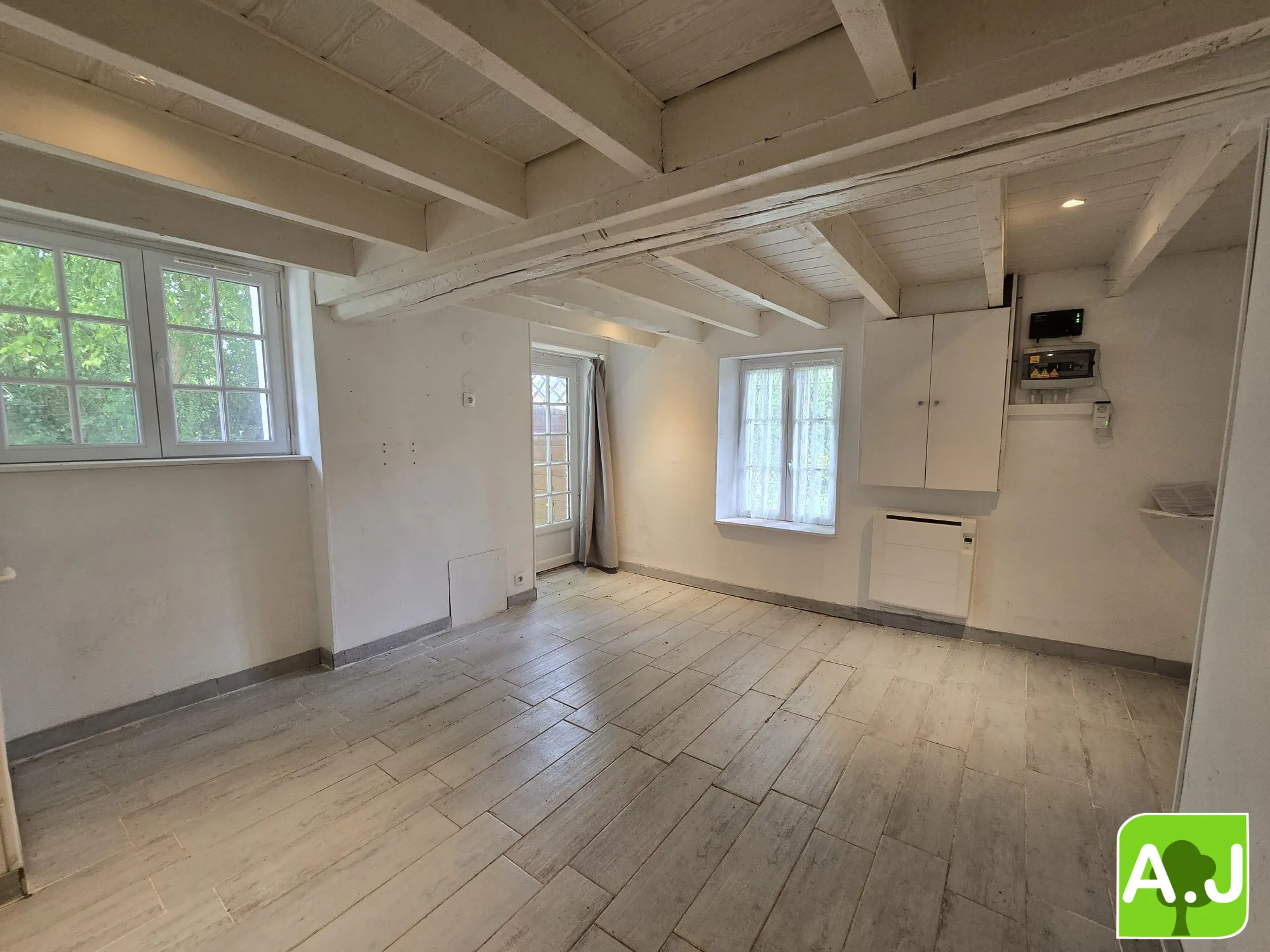 Longère de 70 m² avec dépendances à Saint-André-de-l'Eure, 2 chambres 