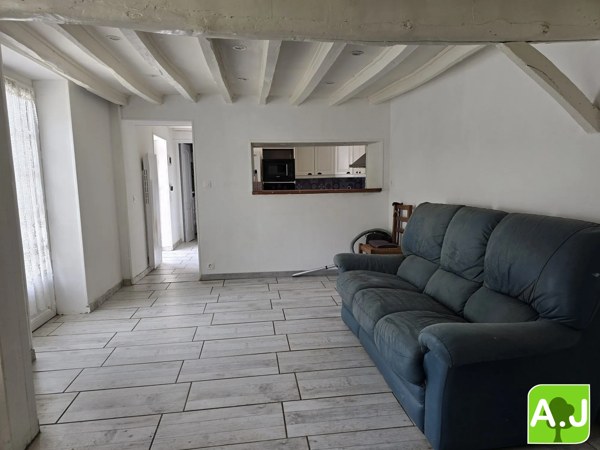 Longère de 70 m² avec dépendances à Saint-André-de-l'Eure, 2 chambres 