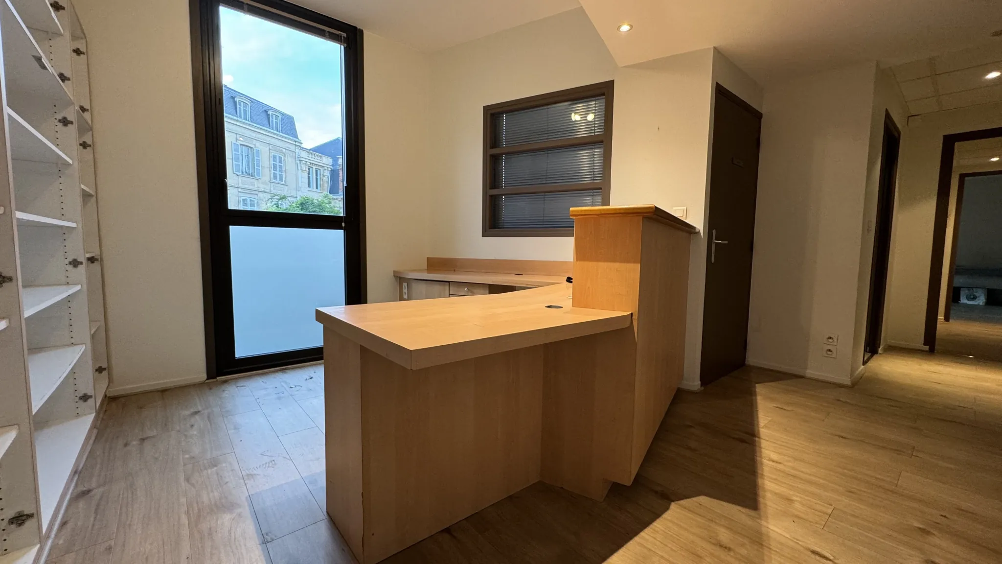 Vichy, bureau de 140 m² en centre-ville avec parking et accès PMR