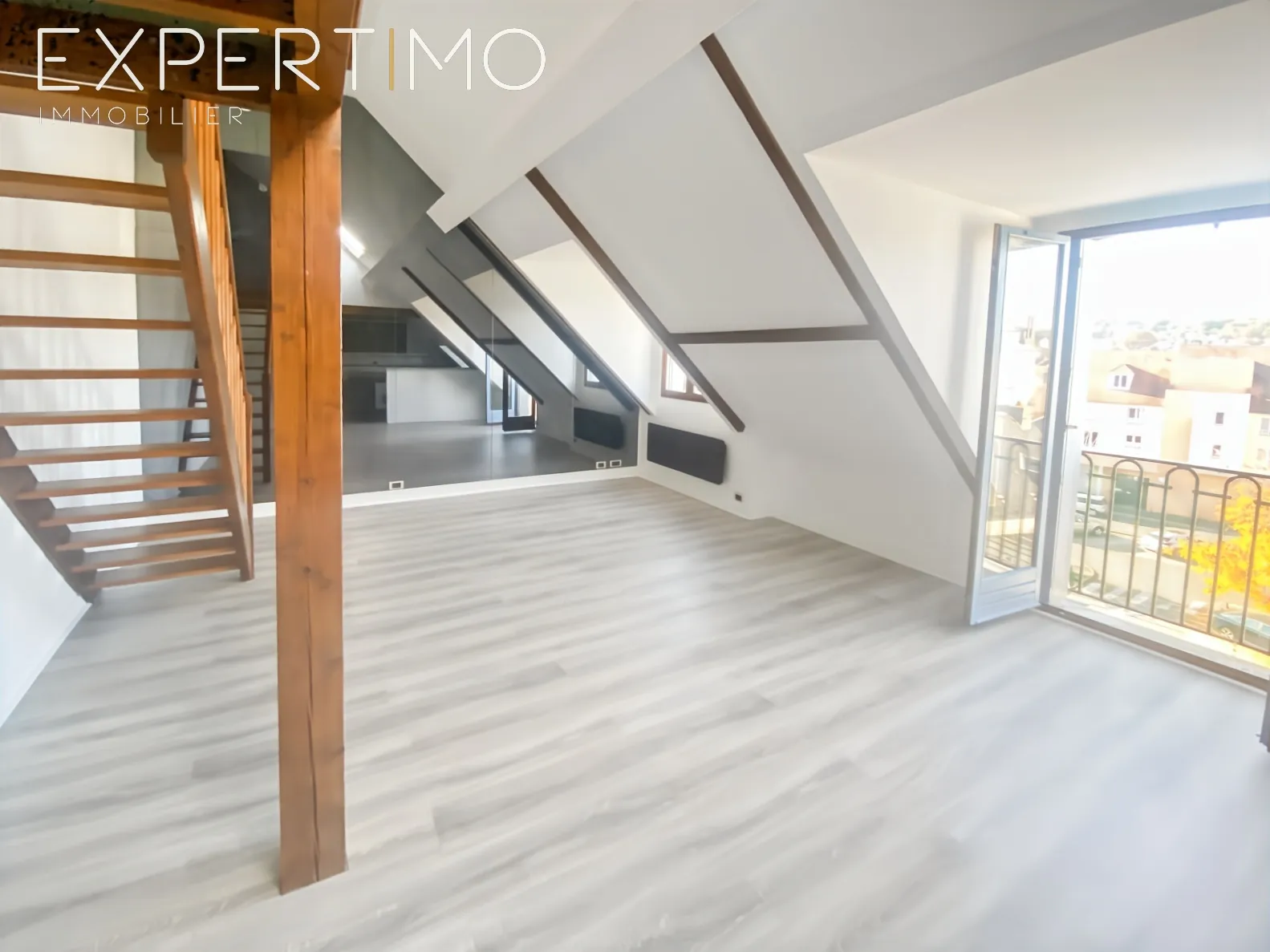 Appartement duplex en centre-ville d'Étampes avec parking - 41 m²