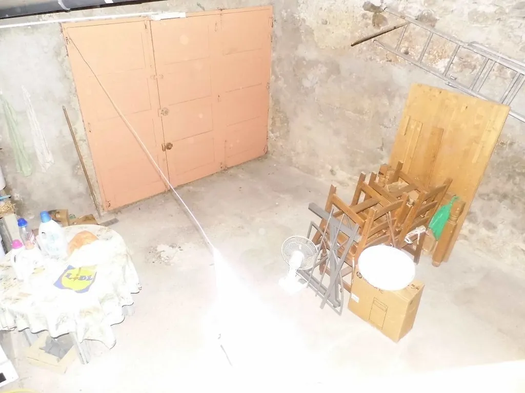 Maison de village avec garage à vendre dans le Minervois près de Narbonne 