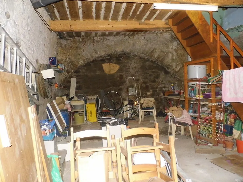 Maison de village avec garage à vendre dans le Minervois près de Narbonne 