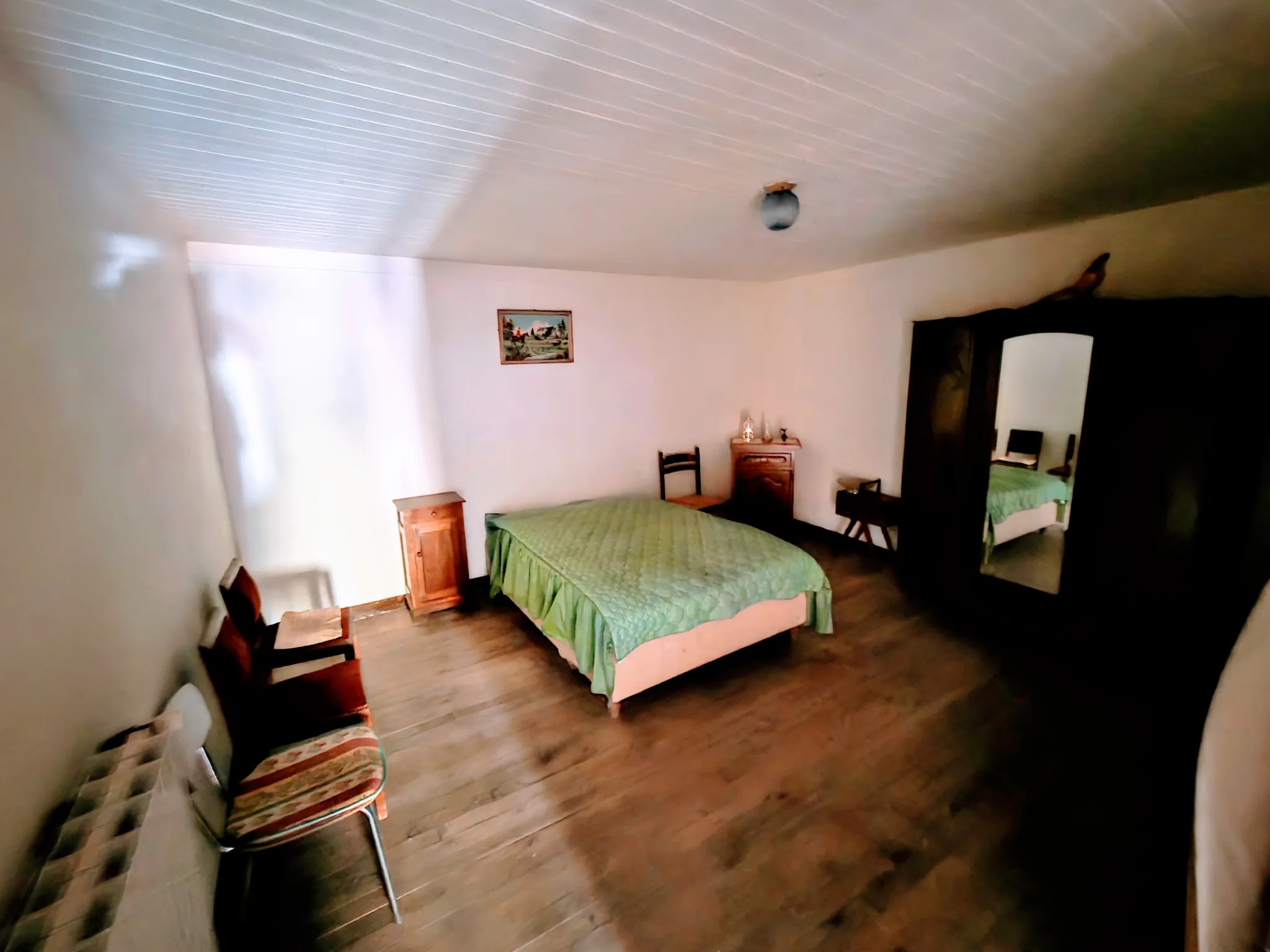 Charmante maison en pierre avec vue spectaculaire à Beaumont 