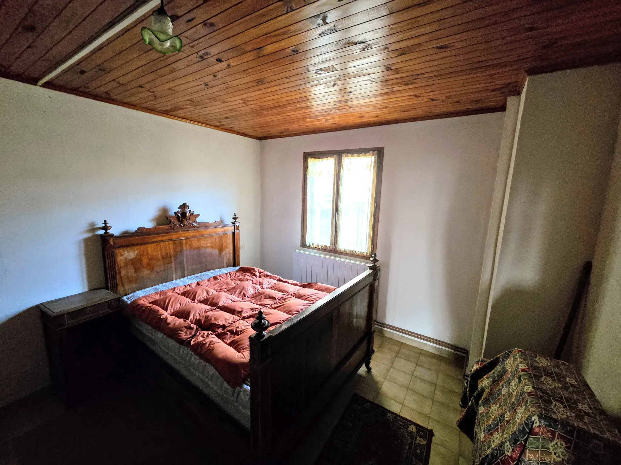 Charmante maison en pierre avec vue spectaculaire à Beaumont 