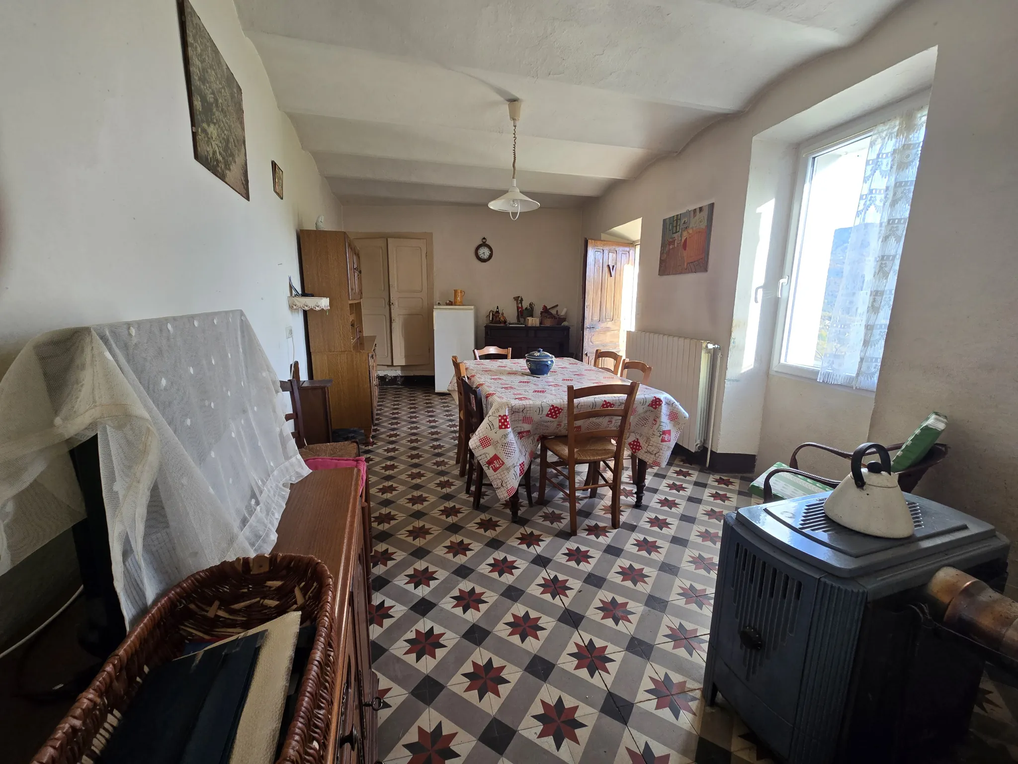 Charmante maison en pierre avec vue spectaculaire à Beaumont 