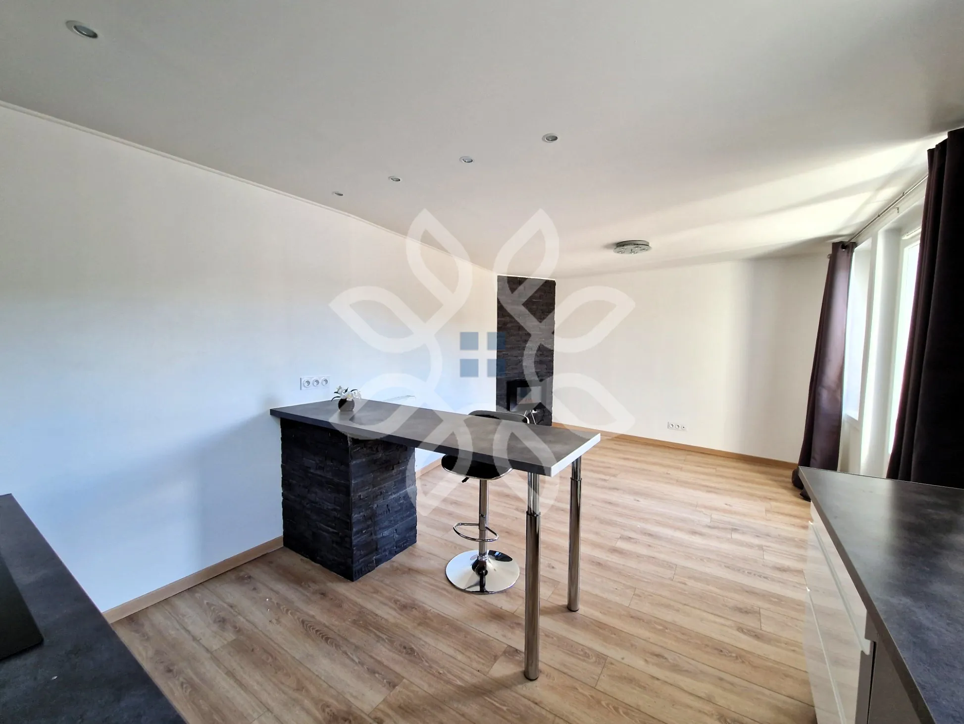 Charmante maison de 95 m² à Vieille-Brioude avec studio et cave 