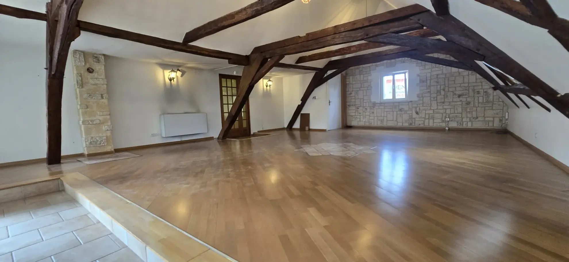 Magnifique appartement de 208 m2 à Illfurth avec grande terrasse et possibilités multiples 