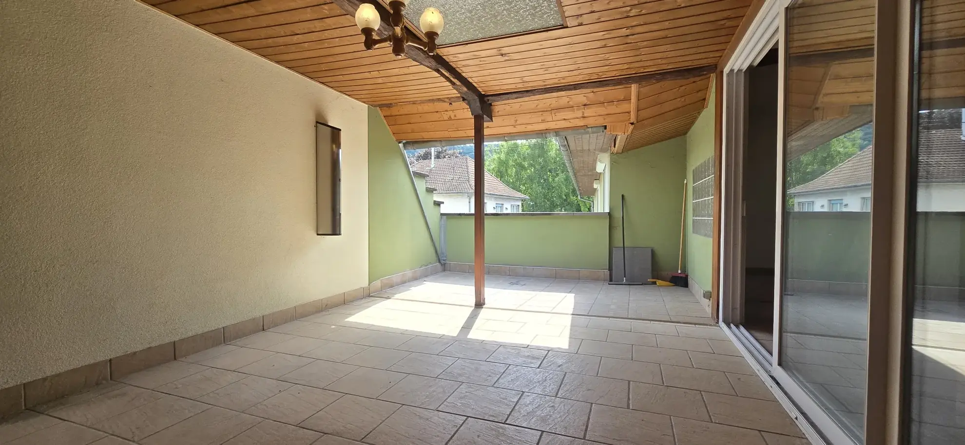 Magnifique appartement de 208 m2 à Illfurth avec grande terrasse et possibilités multiples 