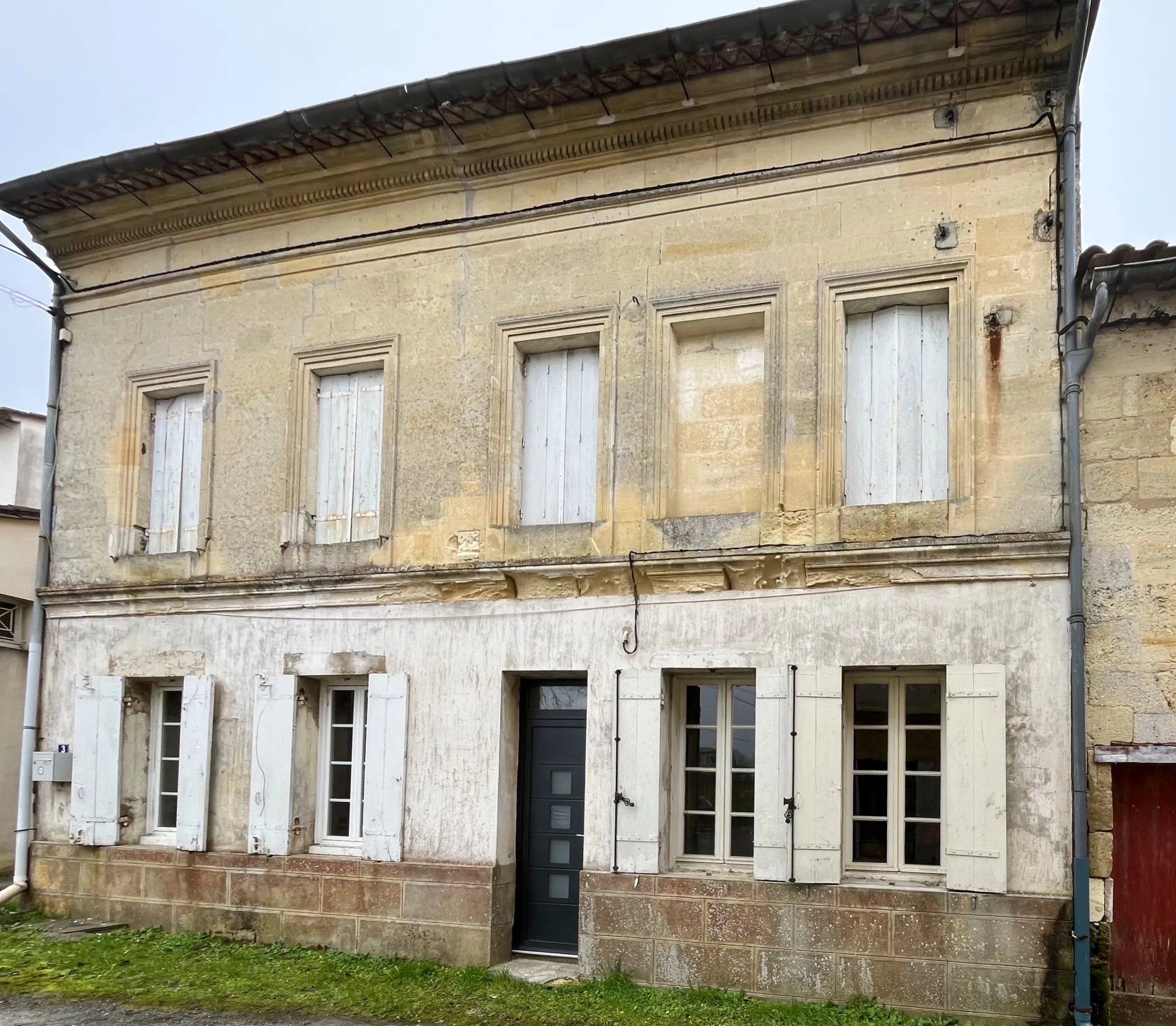 Maison en pierre à rénover proche de Saint-Émilion et Libourne