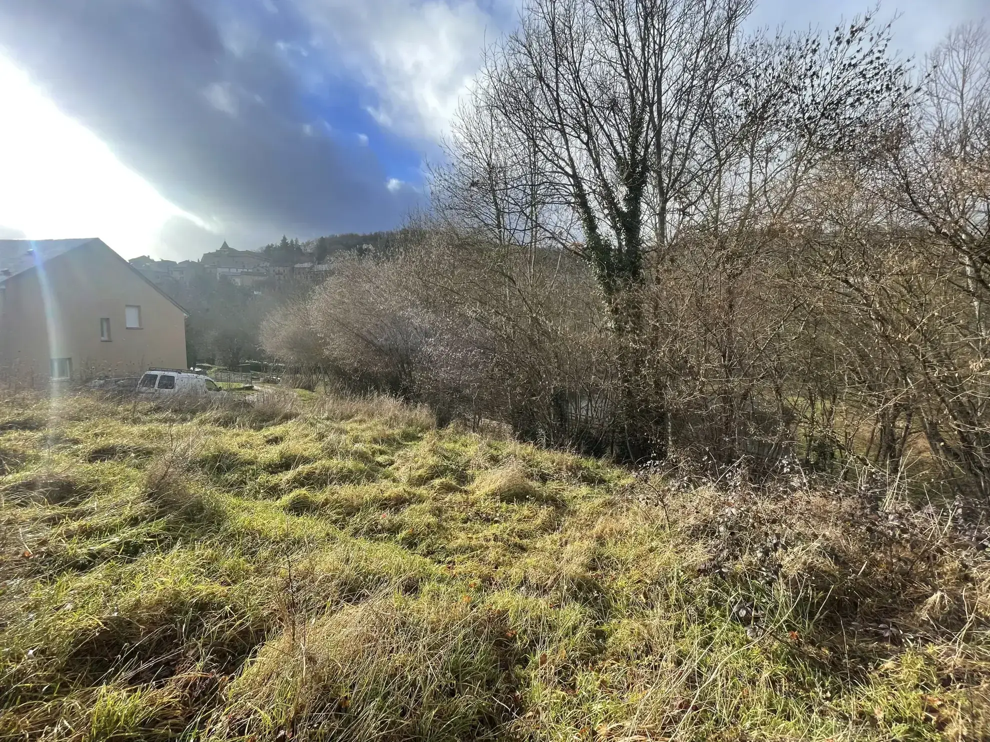 Terrain à bâtir de 917 m² à Saint Beauzély avec permis de construire 