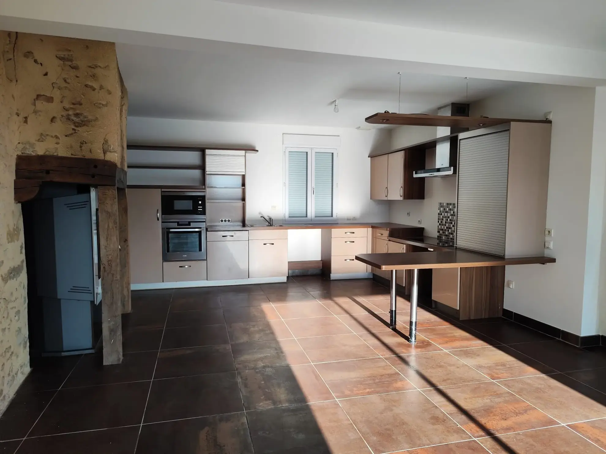 Maison PMR à vendre à Ancinnes avec 4 chambres, garage et jardin - 125 m² 