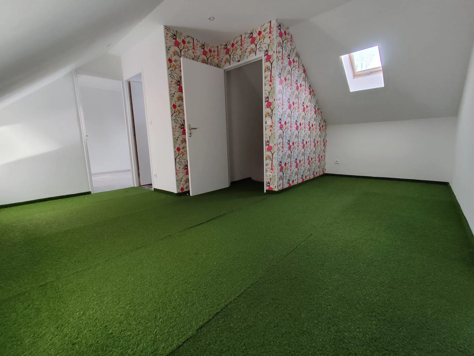 Maison PMR à vendre à Ancinnes avec 4 chambres, garage et jardin - 125 m² 