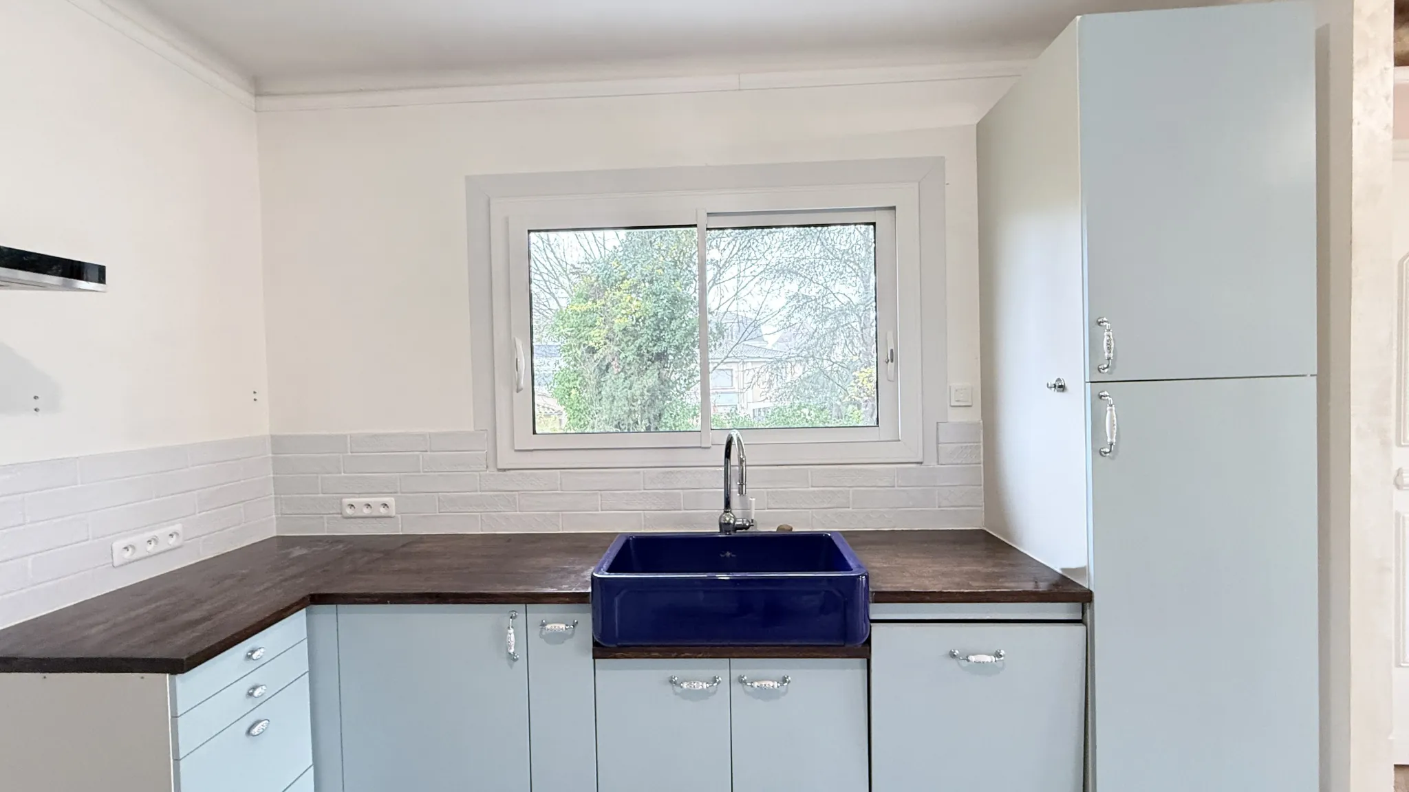 Maison familiale de 170 m² en centre-ville de Montpon-Ménestérol avec terrain clos 