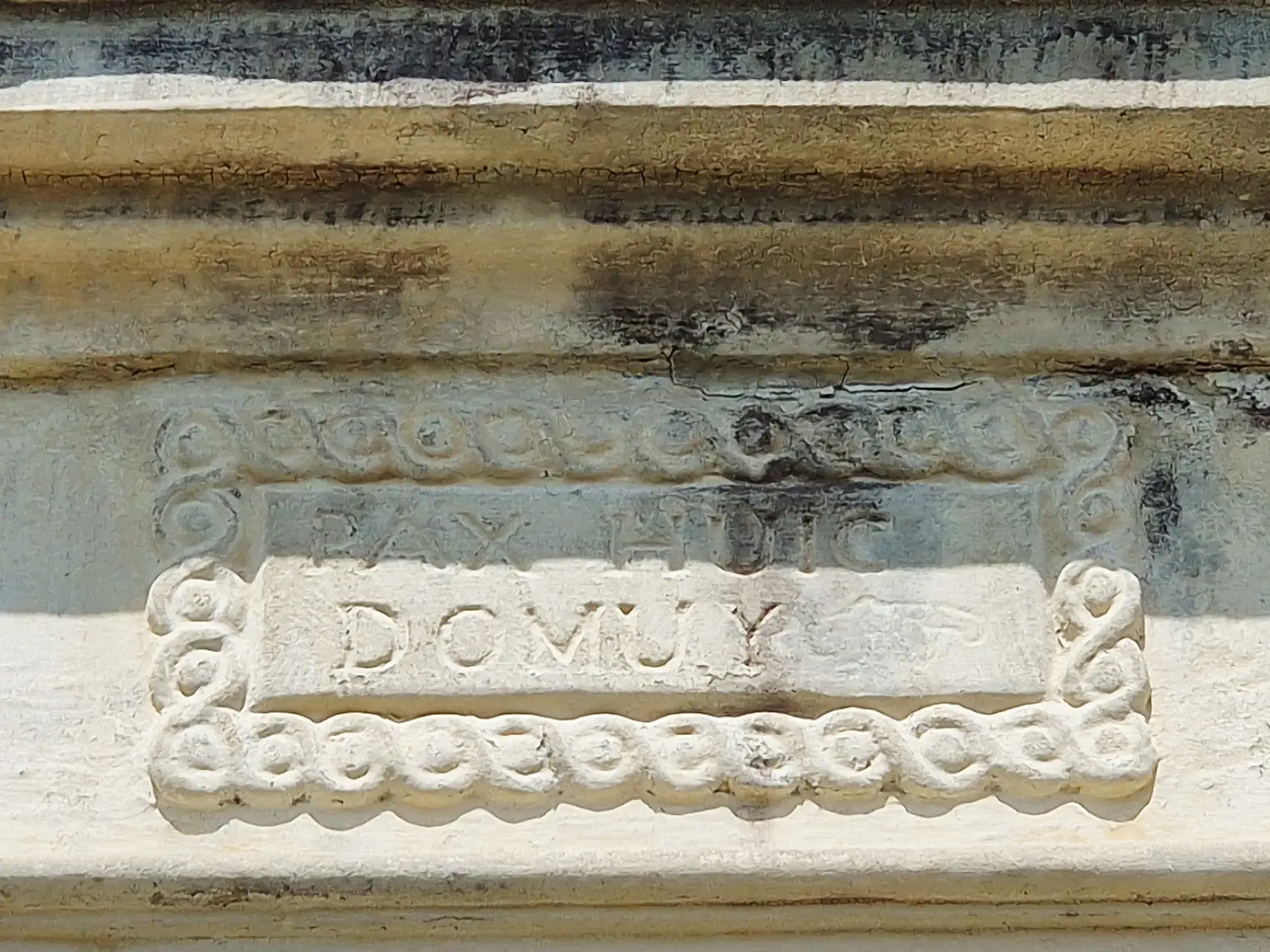 Belle maison du 18ème siècle avec jardin et charme historique à Varennes-sur-Amance 