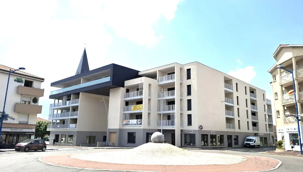 Local commercial de 108 m² à La Talaudière avec visibilité immédiate