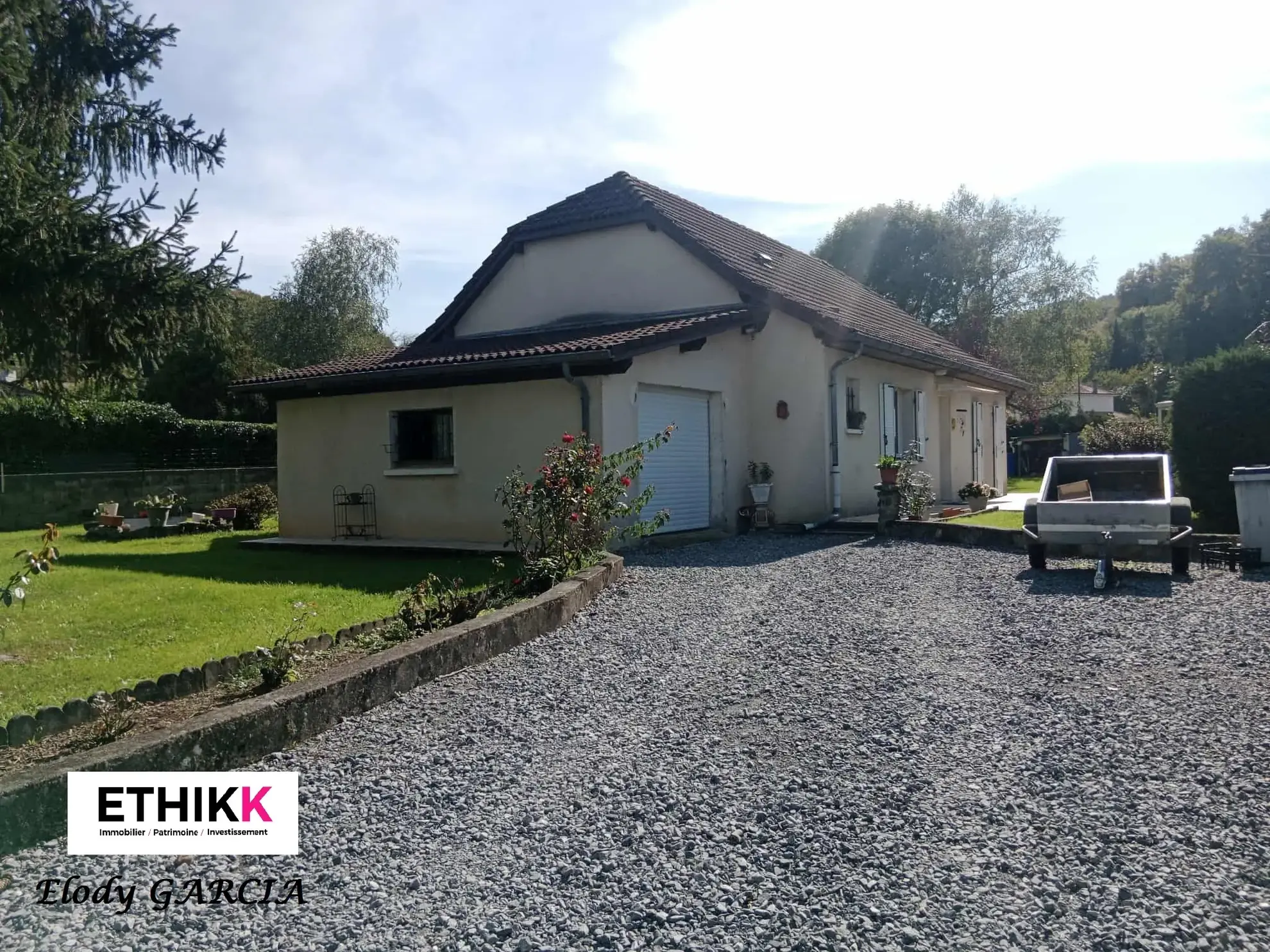 Maison de plain-pied à Arbus avec jardin et garage, proche Lescar 