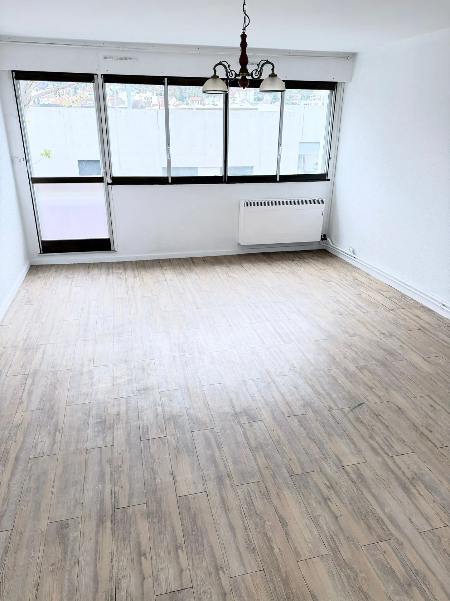 Studio 39 m² à Clermont-Ferrand proche Stade Philippe Marcombes