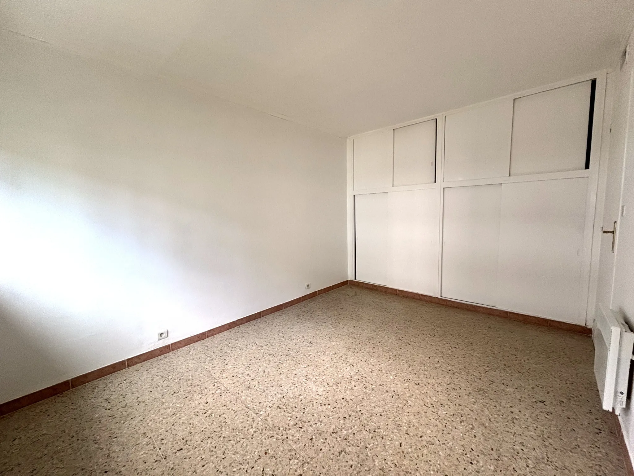 Appartement T4 avec terrasse et vue mer sur les hauteurs de Toulon Faron 