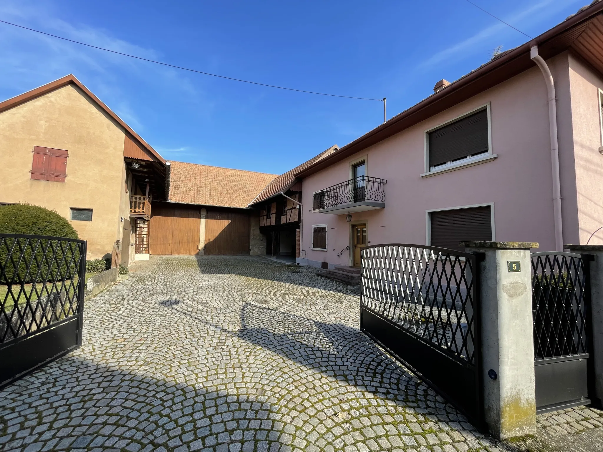 Corps de ferme à rénover à Mittelhausen – Charme et potentiel exceptionnel