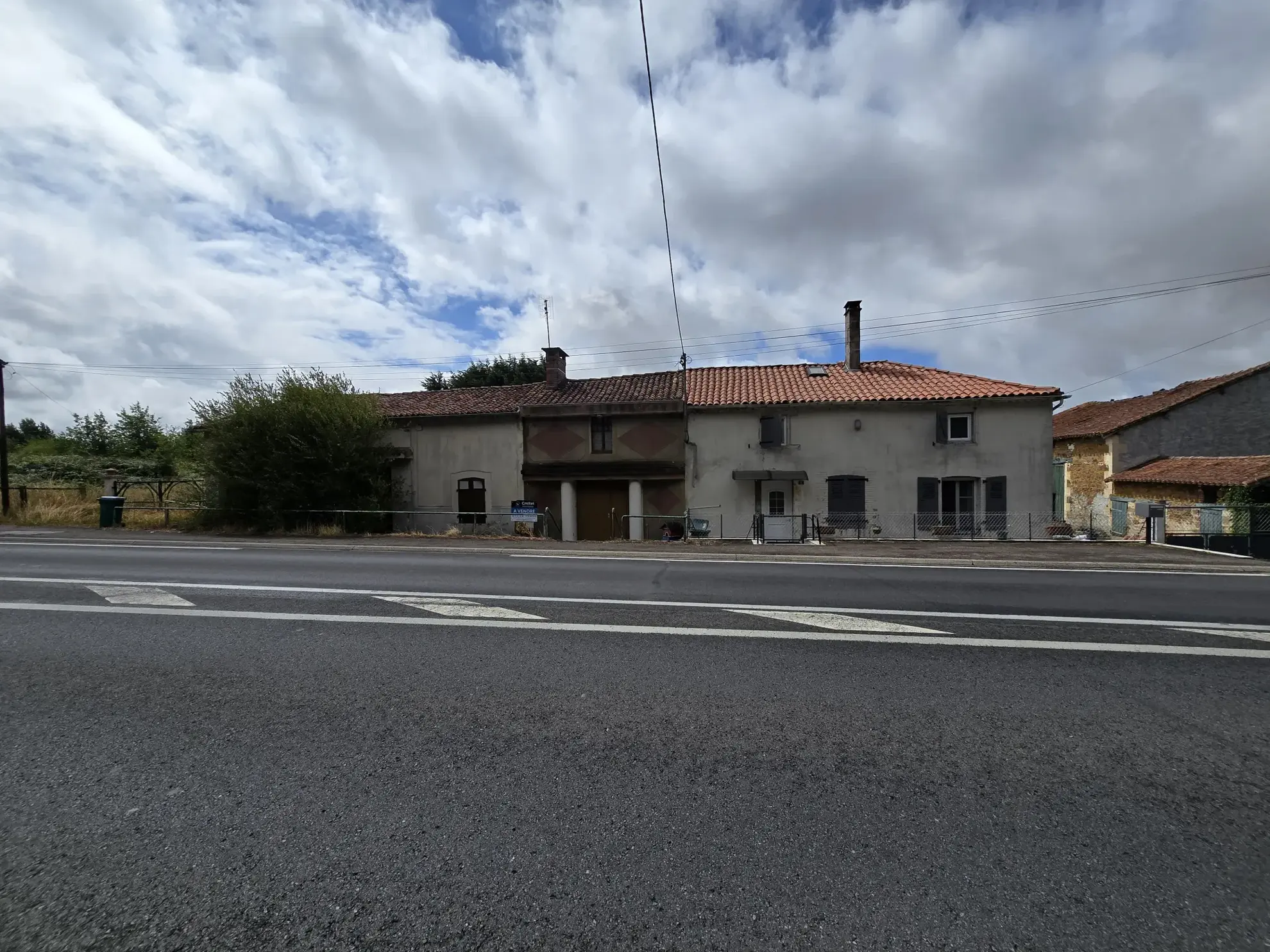 Maison de plain-pied à Brillac avec jardin et 3 chambres à vendre